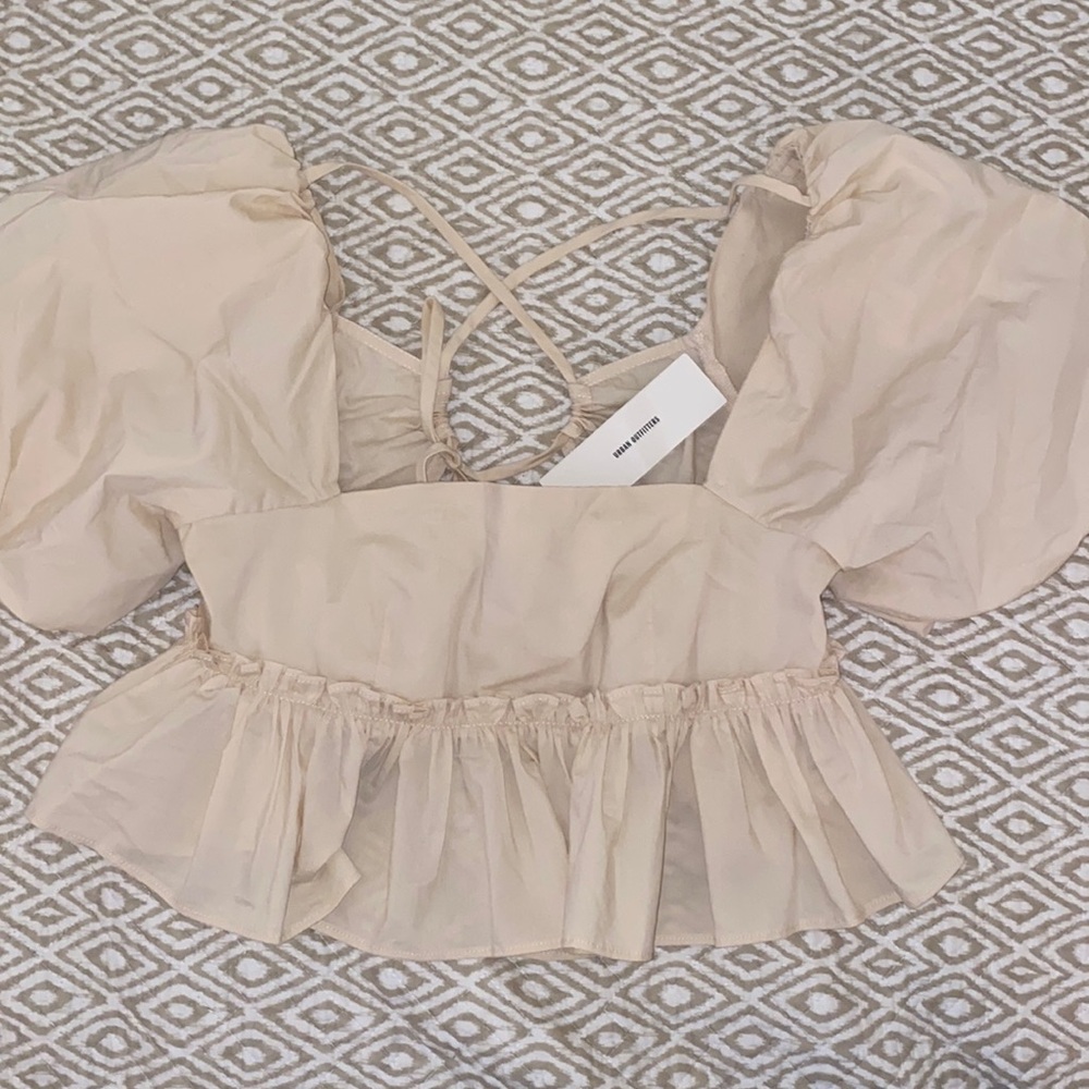 NWT urban outfitters Kimchi Blue Puff Sleeve Tie Back Cropped Shirt